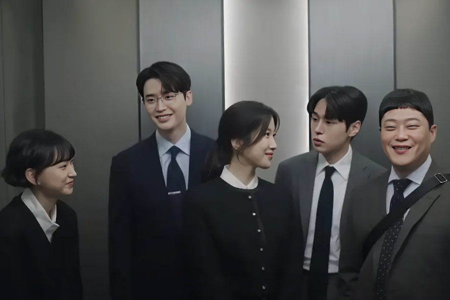 Lee Jong Suk, Mun Ka Young & Kang You Seok Dive Into Office Life Drama in “Law And The City” Teaser